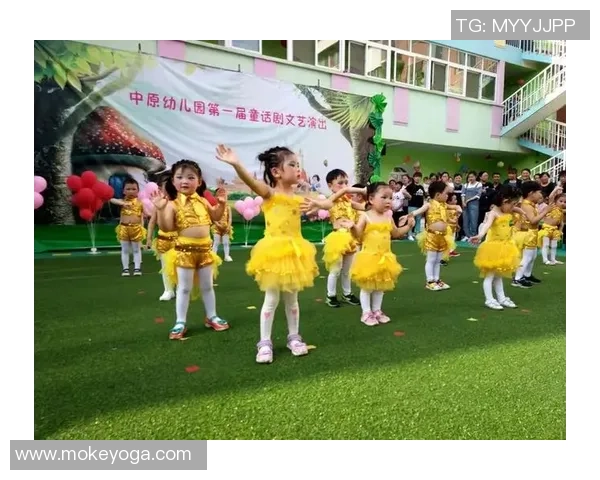 专访李静:探寻街舞背后的成功秘诀与成长之路 专访李静:探寻街舞背后的成功秘诀与成长之路